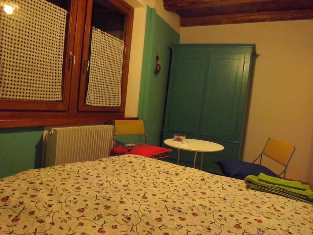 B&B Col Del Vin Belluno Szoba fotó